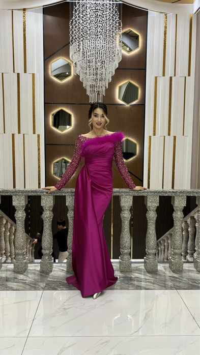 Продам шикарное платье