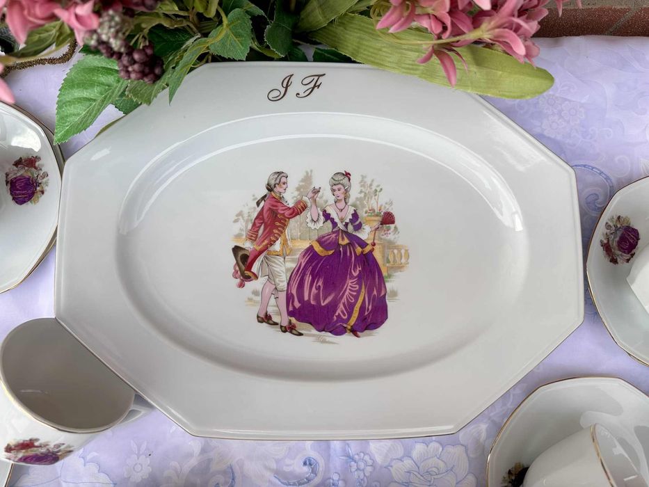 Serviciu de cafea, din portelan Limoges, cu scene fragonard