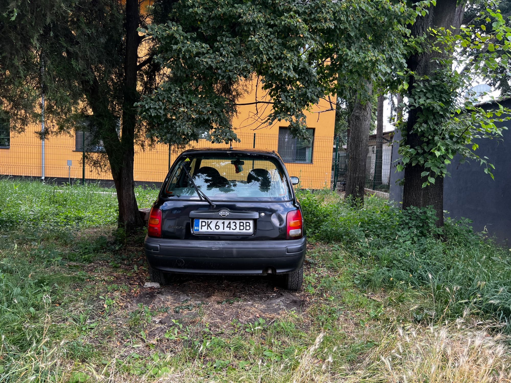 Продавач Nissan Micra с газова уредбва