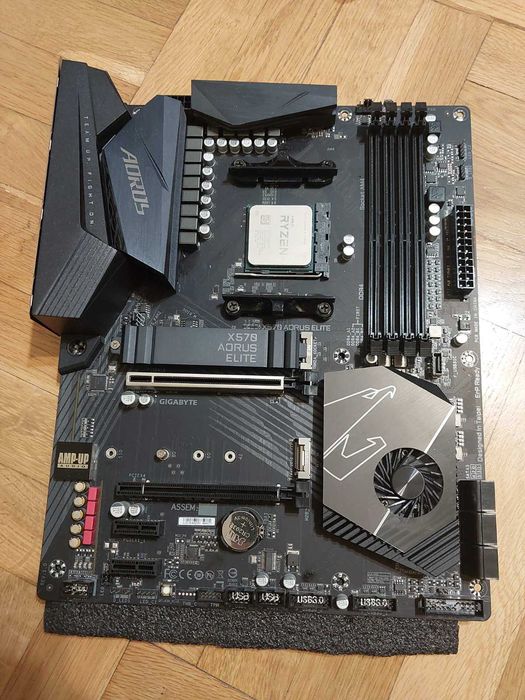 AMD Ryzen 9 3900Х + Gigabyte X570 Aorus Elite