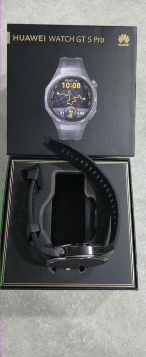 Huawei GT 5 Pro.
