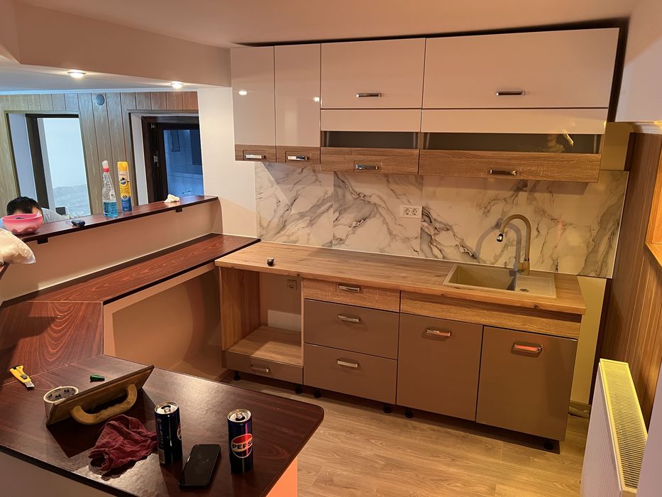 Montez orice tip de mobila si accesorii