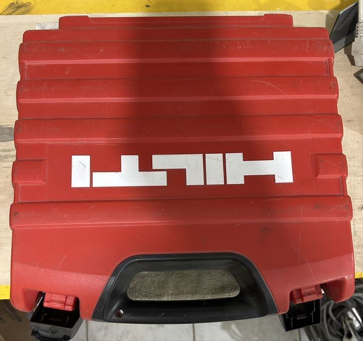 Монтажный пистолет Hilti DX2