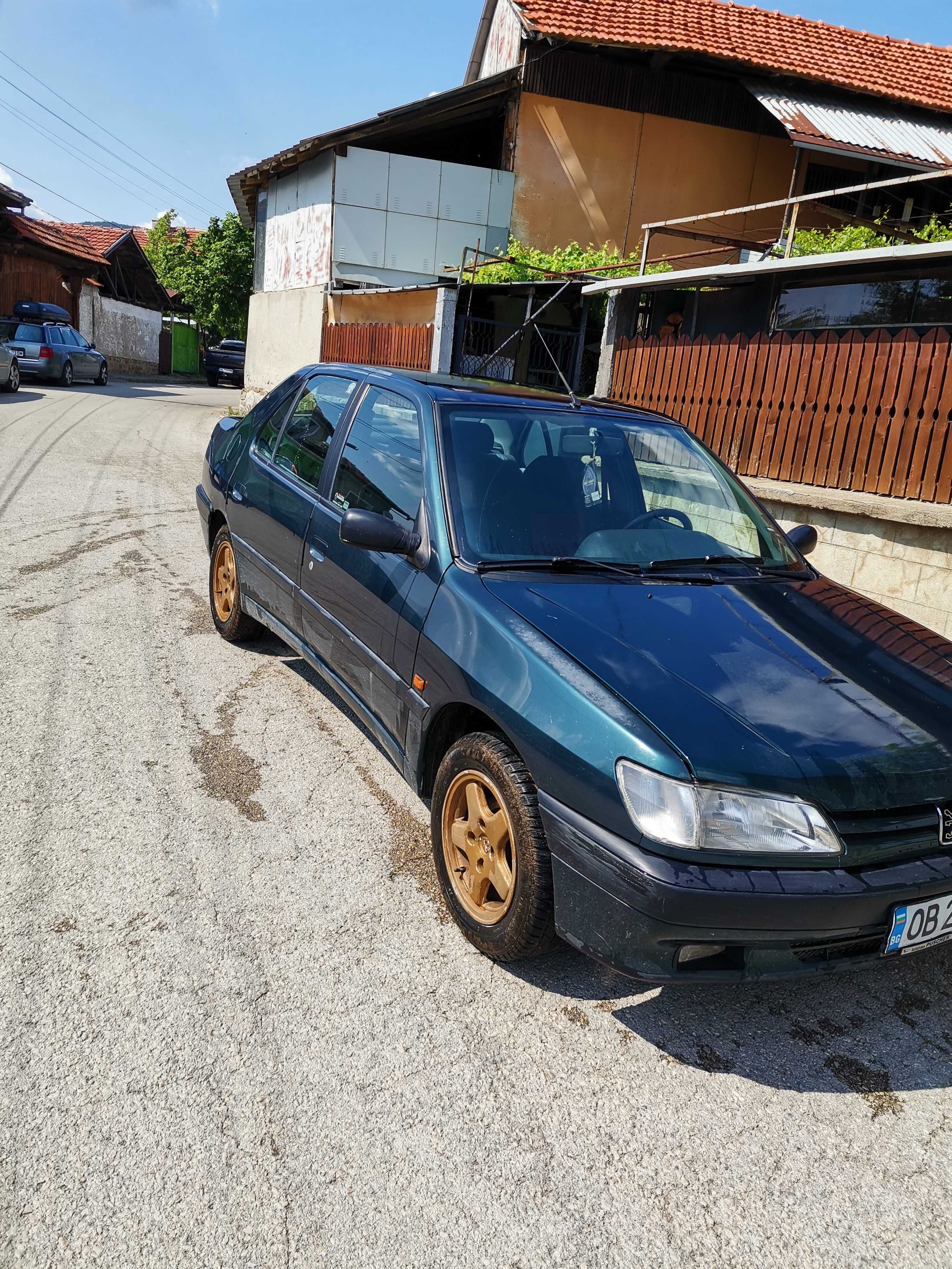 Продавам Пежо 306
