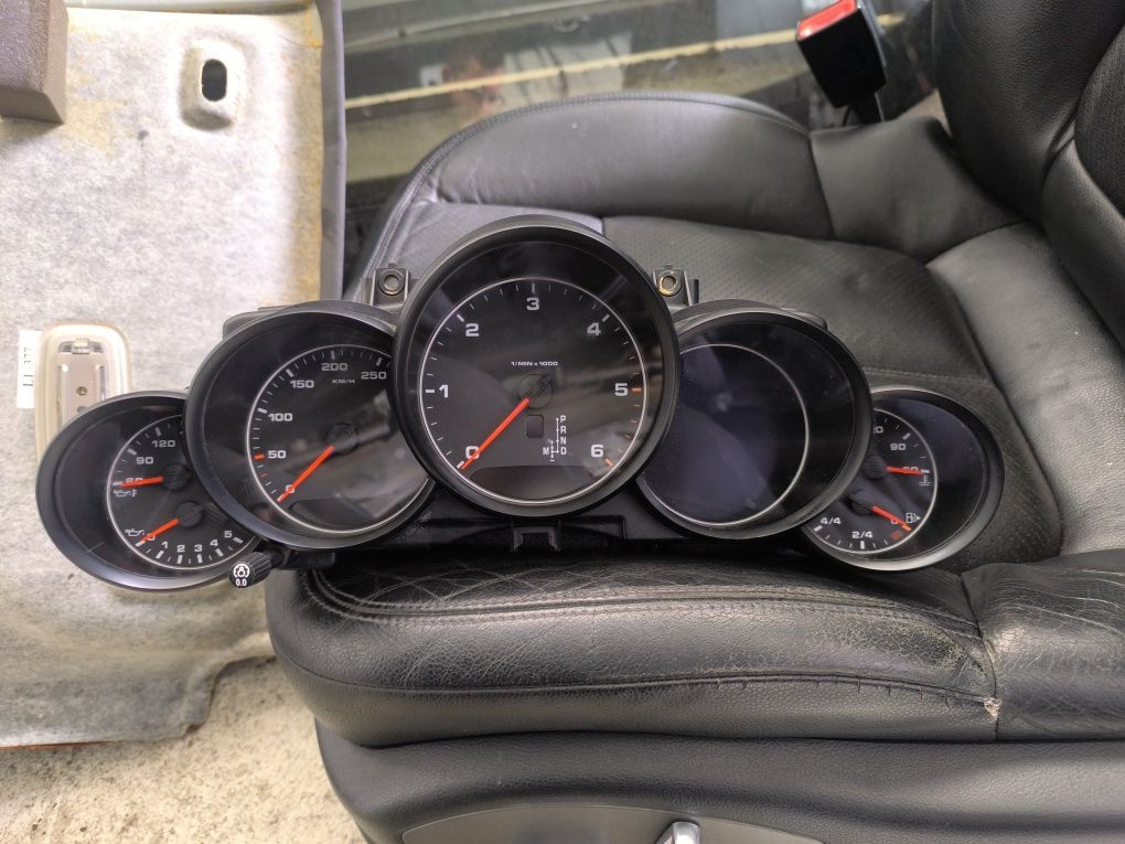 Километраж Porsche Cayenne 3.0d 2012