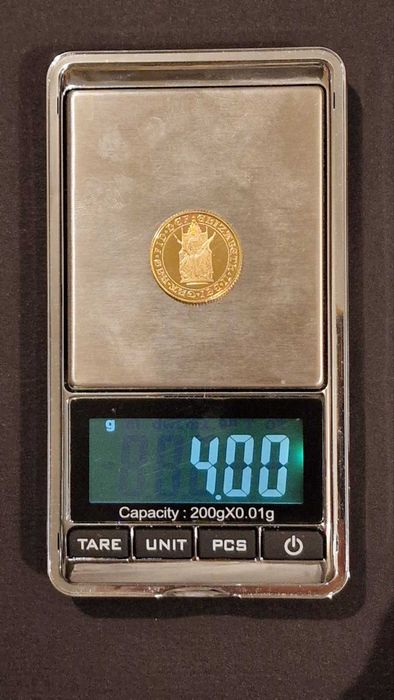 Златна Монета  Британски Суверен  и 1/2 суверен