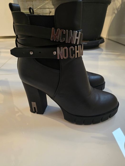 Дамски боти на ток