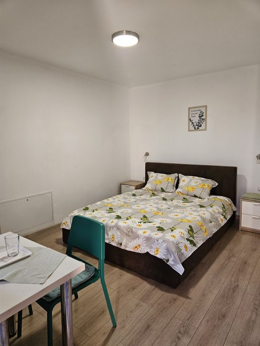 Apartament tip pensiune în Florești – 3 camere cu baie proprie