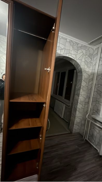 Продам кухню и шкаф прихожую