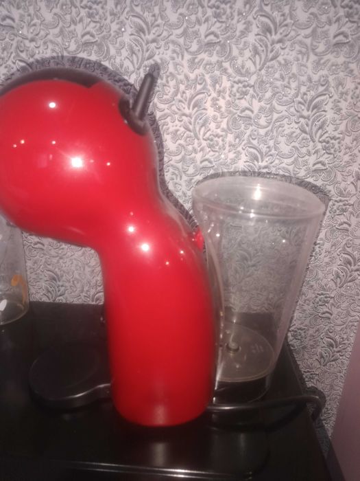 Кафемашина Dolce Gusto с капсули