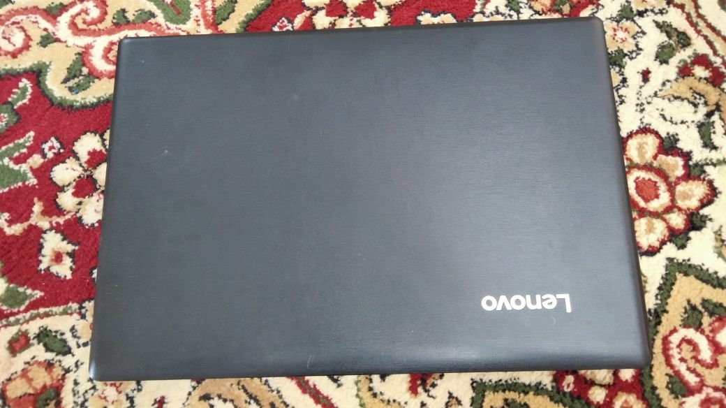 Notebook lenovo noutbuk