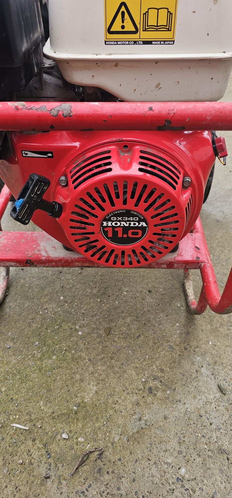 generator la 220v și 110v motor honda