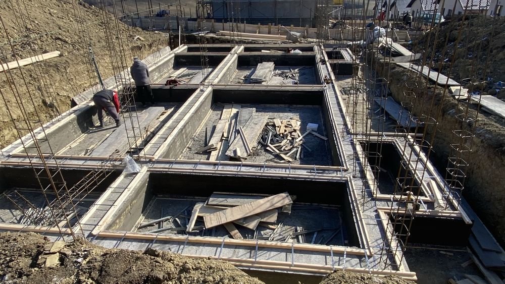 Firma constructii/echipa constructii