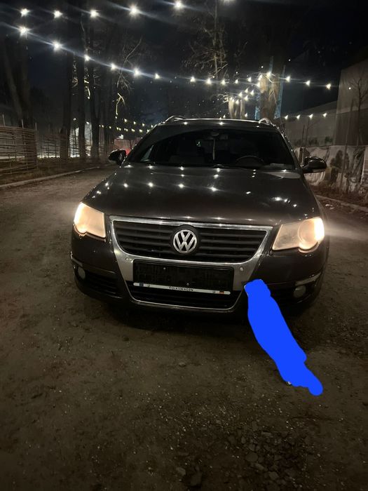 Vând Volkswagen Passat