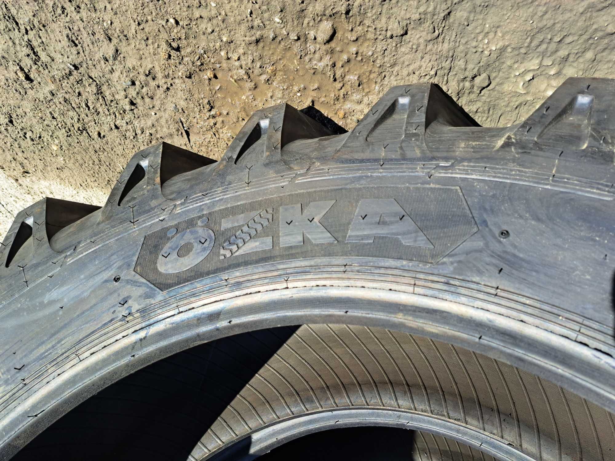 Cauciucuri noi 18.4-38 cu 10 pliuri pentru tractor spate marca OZKA