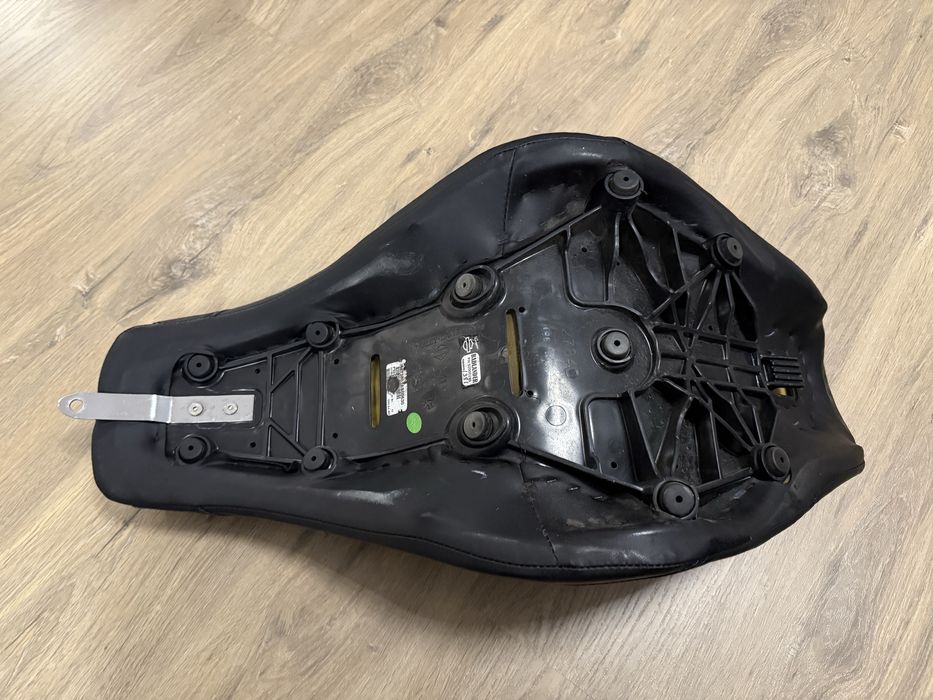 Sa Harley Davidson Badlander Softail pentru Sport Glide si Low Rider S