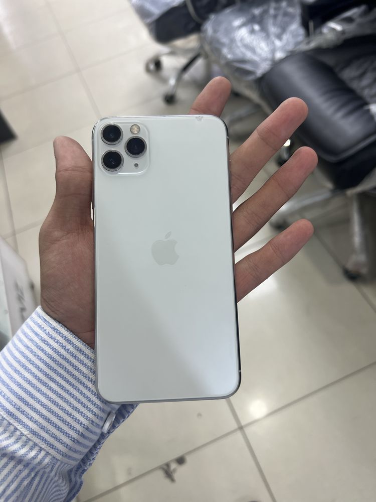 Iphone 11 pro max Ll/a 64 gb