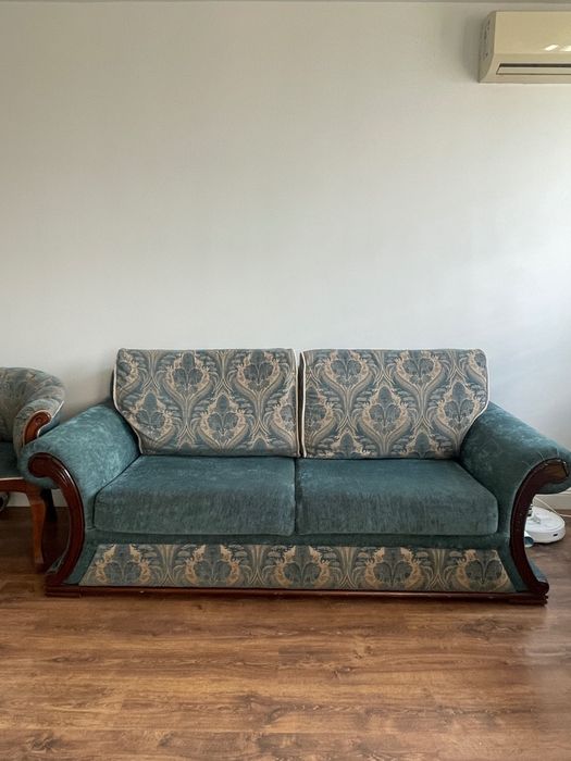 Комплект мебели б/у: Диван, кресло, кушетка