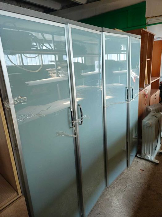 Стулья, кресла, шкафы