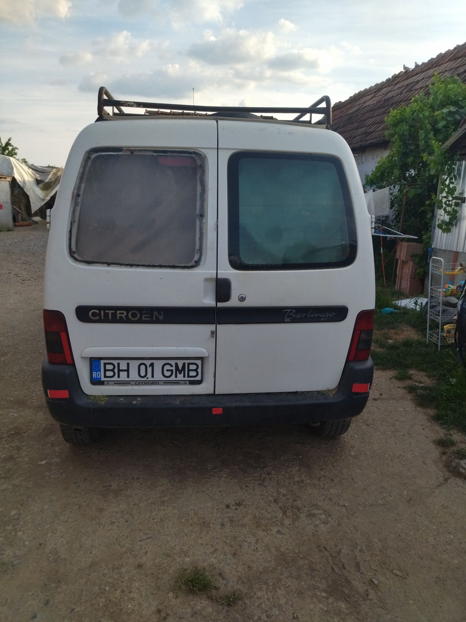 Vând Citroen berlingo