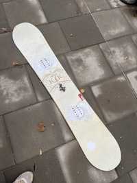 Placa snowboard nitro folosita numai buna de incepator 156 cm lungime