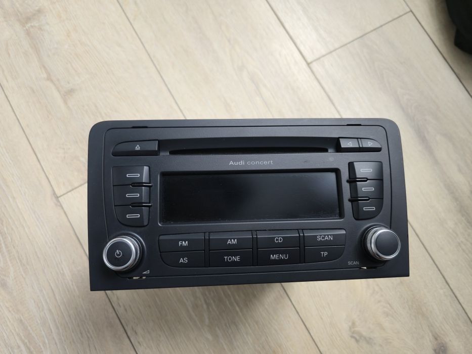 Audi concert 2 за ауди а3 8п