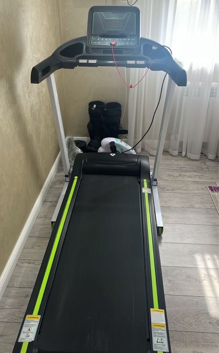 Продам беговую дорожку