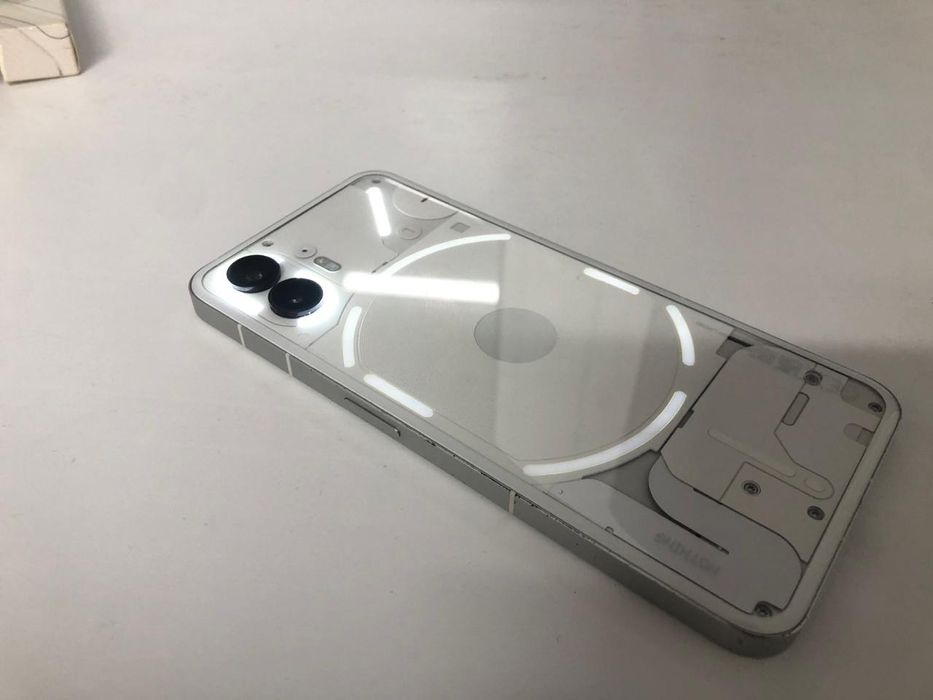Nothing phone (2)