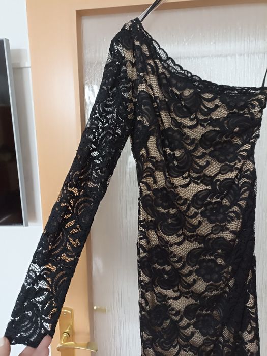 Rochie din dantela + sandale