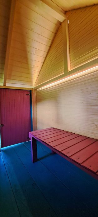 Căsuță din lemn pentru copii