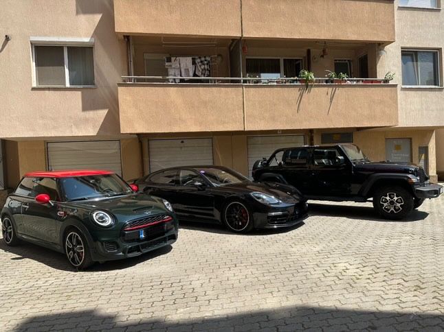 Panamera GTS Jeep Wrangler Rubicon John Cooper Works