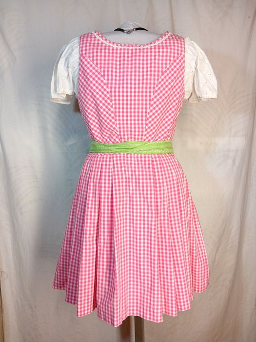 Dirndl Nr 42 rochie bavareză Oktoberfest tiroleza sarafan austriac