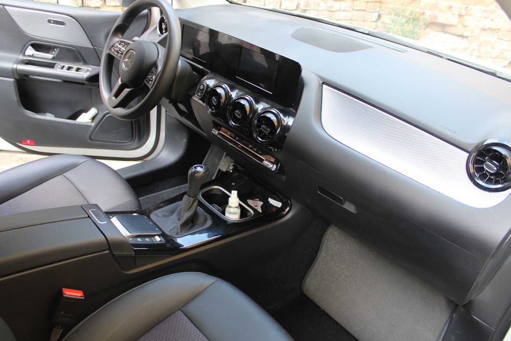 Mercedes B180 2022