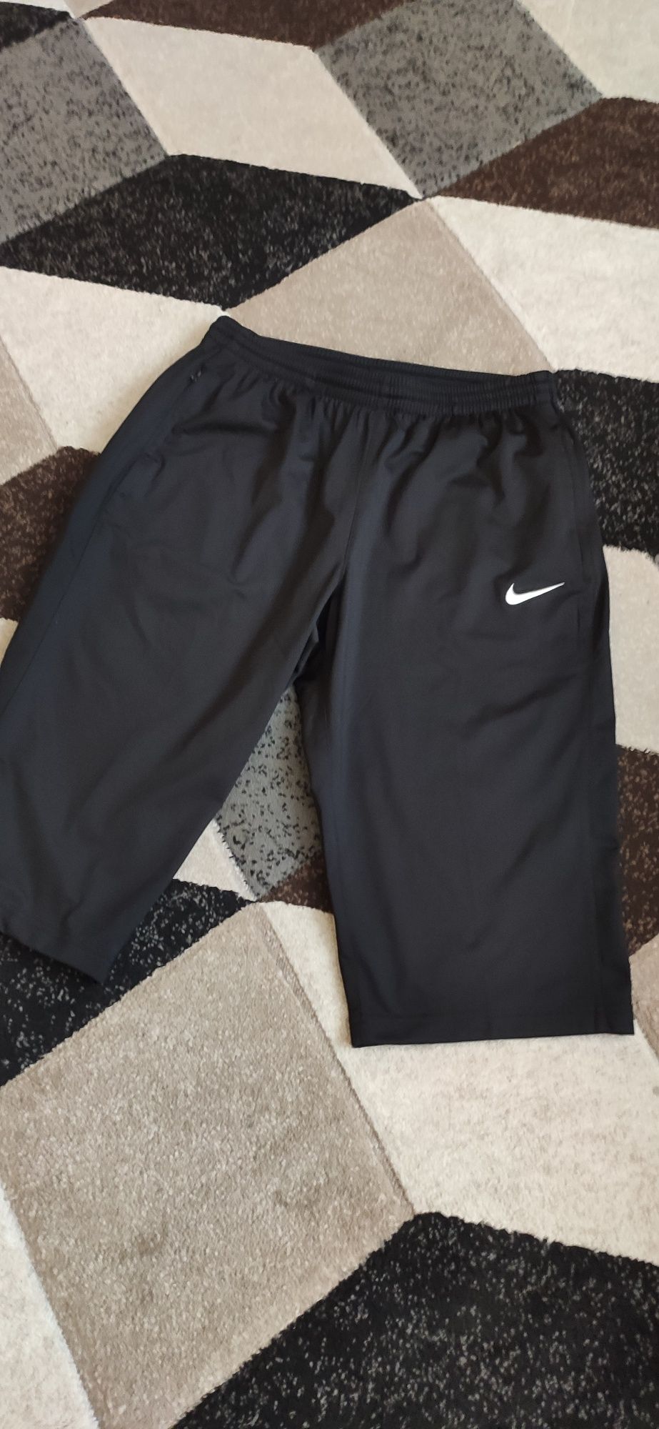 Juventus Nike, Adidas - размер M L ,  къси панталони