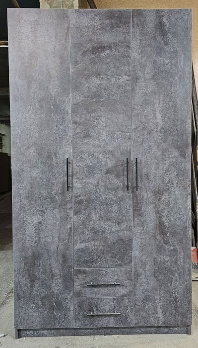 Продам новые шкафы