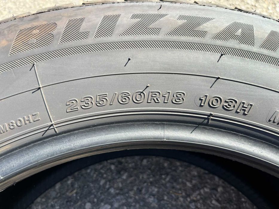 зимни Ггуми BRIDGESTONE  235/60/18 с ДОТ 24/2022г.