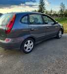 Nissan Almera Tino