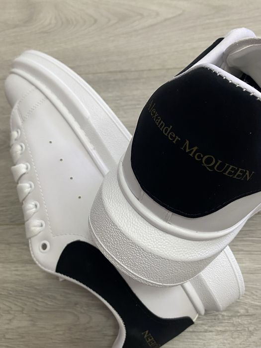 Papuci McQueen alb-negru (42)