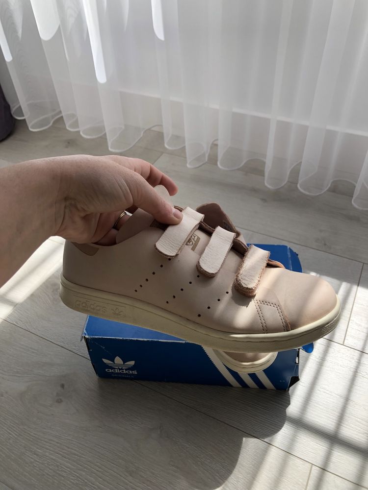 Adidasi Stan Smith limited edition