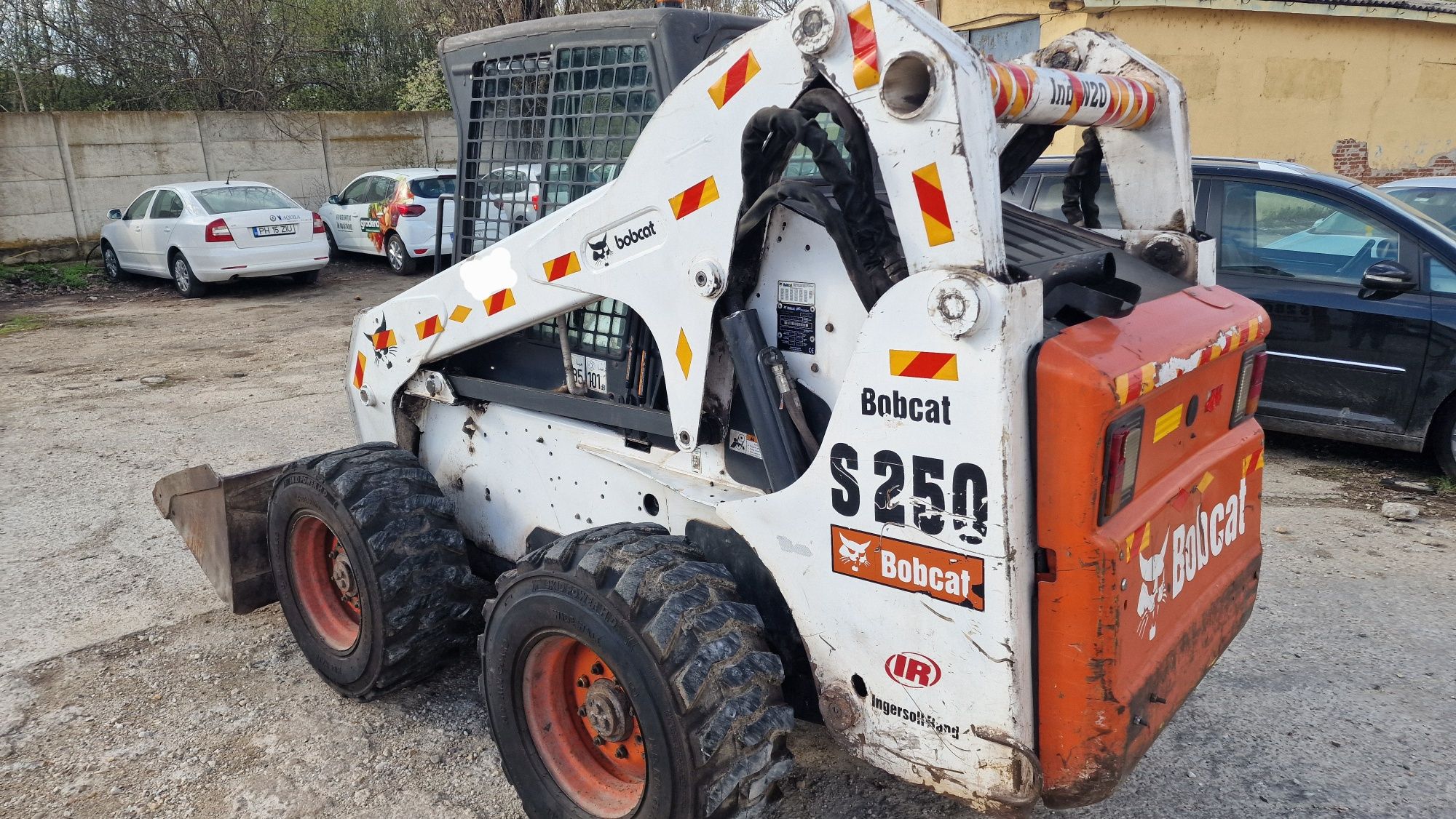 Miniincarcator bobcat s250 cu picon