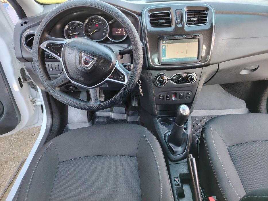 ** Dacia Logan Prestige 2020 **