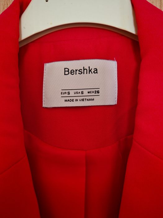 Дамско сако розово Bershka