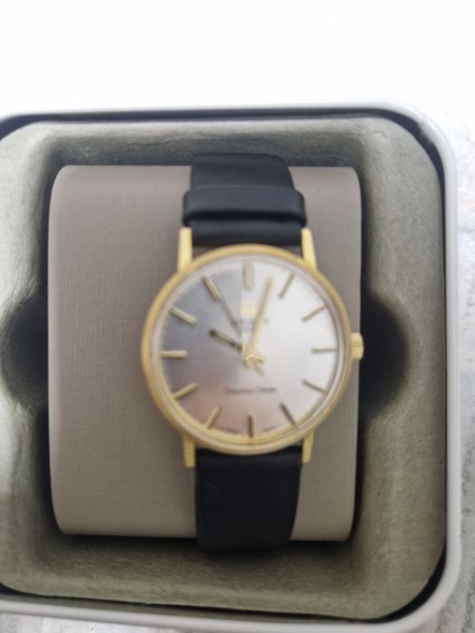 Vindem 2 ceasuri de aur