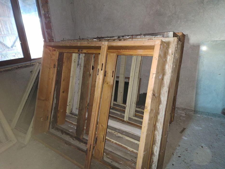 Geamuri de lemn brad cu sticla la SAPANTA 100 Ron