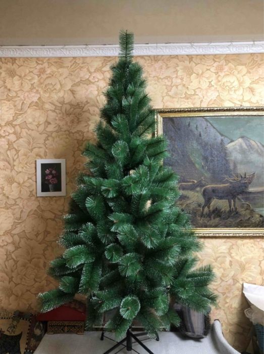 Продам елку искусственную