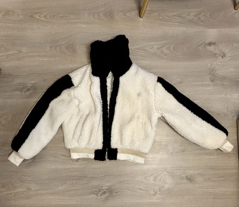 Дамско яке LIujo