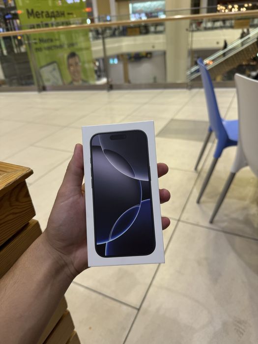 продам айфон 16 про на 128 гб новый запакованный