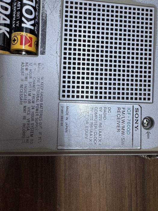 Aparat Radio Portabil Vintage Sony ICF-7600D