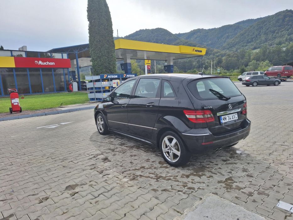Merecedes bezina 200B clas