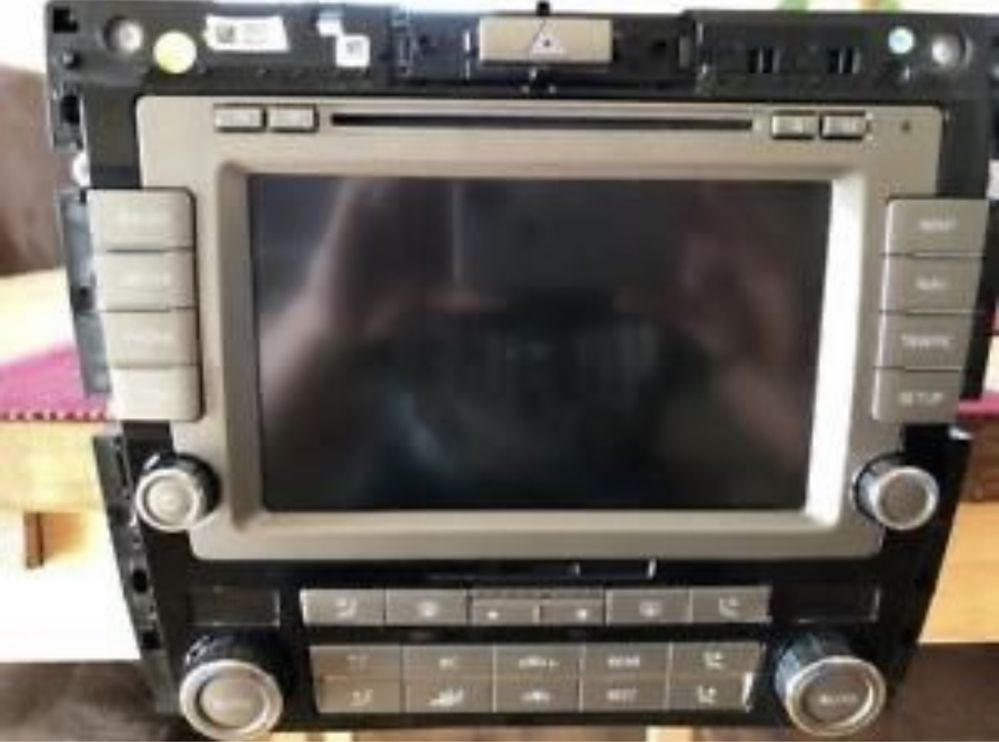 Reparatii navigatii VW RNS510/ RNS 810 / PHAETON Reparatii Service